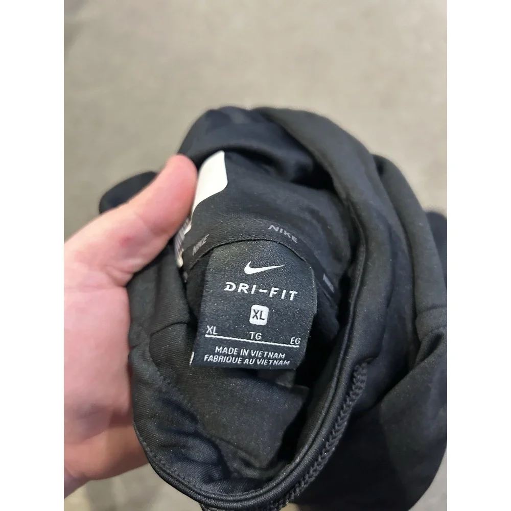Nike Men's Black Therma Swoosh Dri-Fit‎ Pullover Sweatshirt Mens Size XL